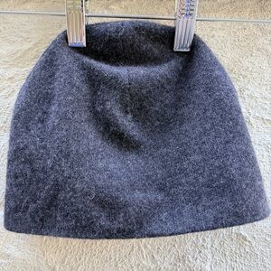 Banana Republic Reversible Charcoal Grey Cashmere Beanie